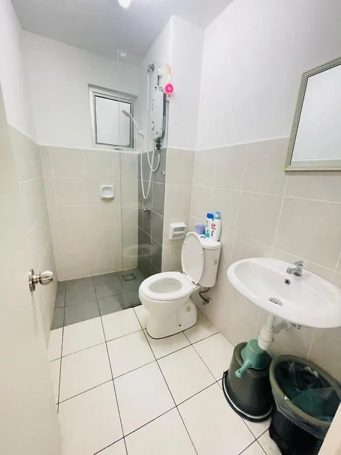 Af Homestay 3 Bedrooms 15Mins To Klia Free Wifi Netflix Sepang 0*,
