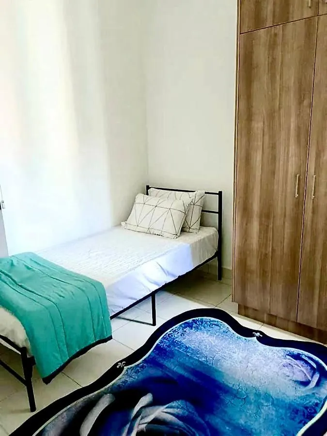 Af Homestay 3 Bedrooms 15Mins To Klia Free Wifi Netflix Sepang 0*,