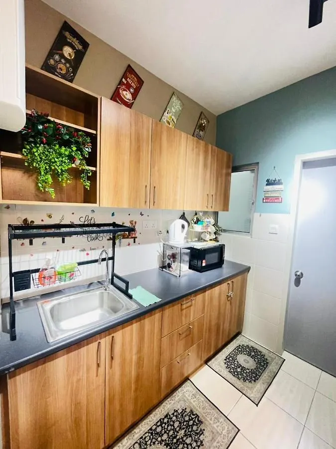 Af Homestay 3 Bedrooms 15Mins To Klia Free Wifi Netflix Sepang